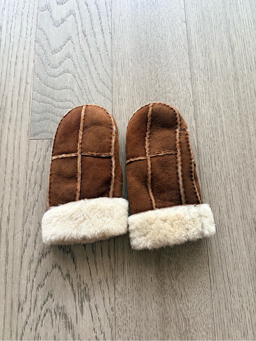 Shearling-Lined Brown Suede Mittens